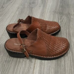 Naturalizer Size 7W Basket weave  Clog